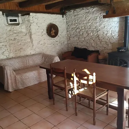 La Ruche - Coquelicot Mauriac (Cantal)